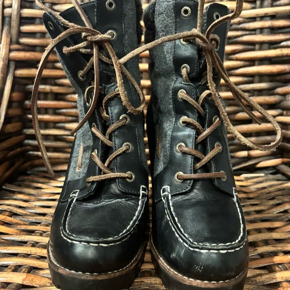 Sperry Top Sider Ankle Boots Black Leather/Gray High Heel
Lace Up Women's 8 - Picture 3 of 14